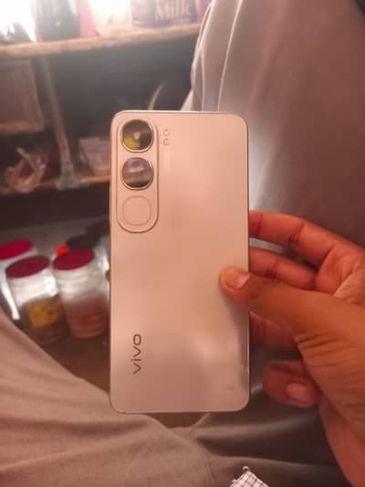 VIVO y 200