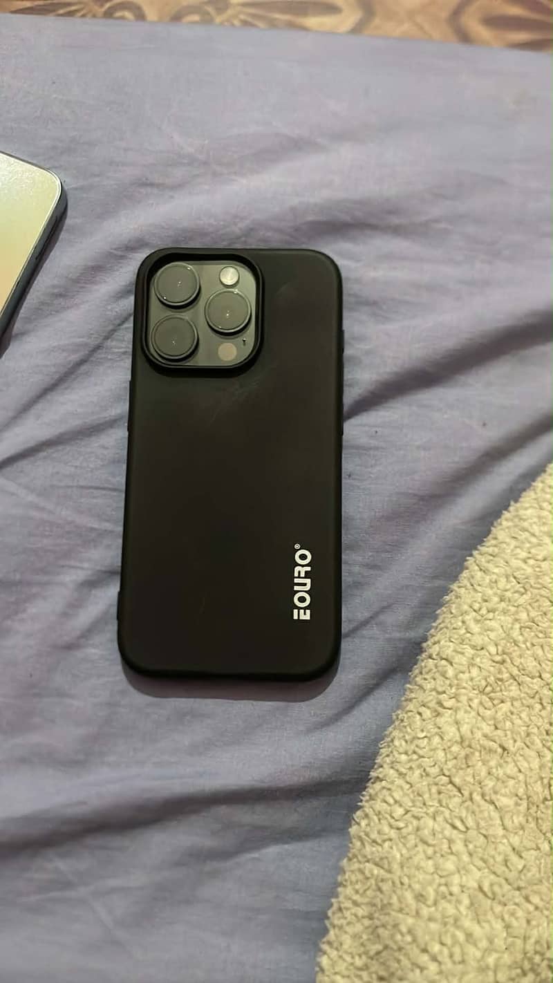 iPhone 15 Pro 0