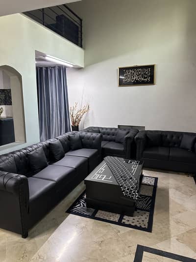 Leather Sofa set 4/2/2 new condition