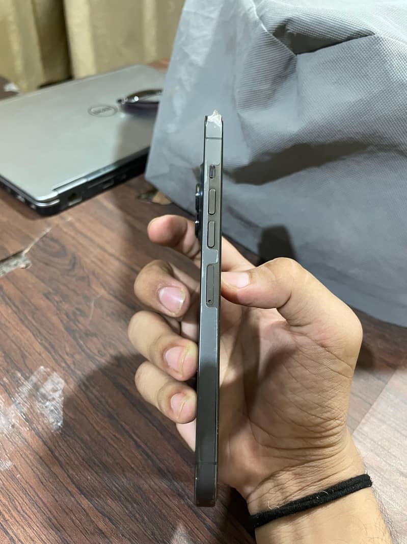 IPHONE 13 PRO MAX 2