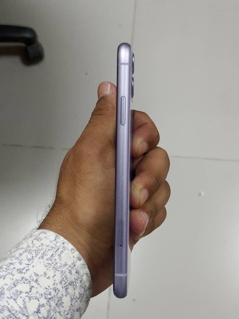 Apple iPhone 11 9
