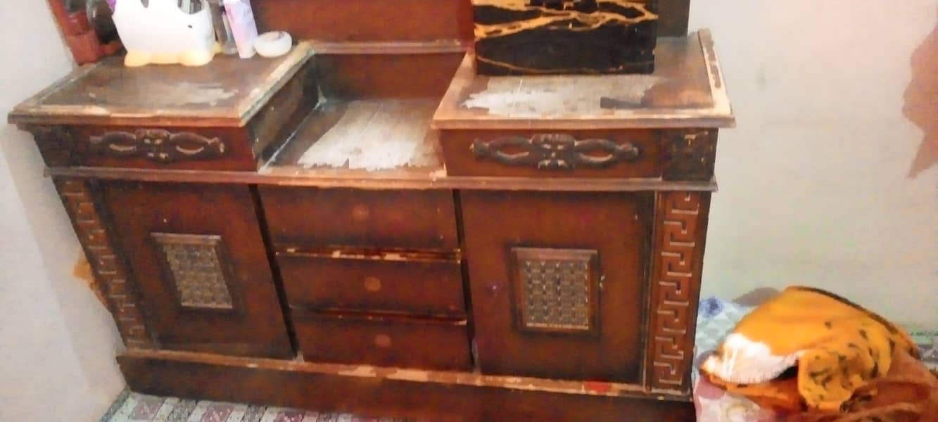 dressing table 1