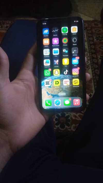 IPHONE XR NON PTA 64 GB