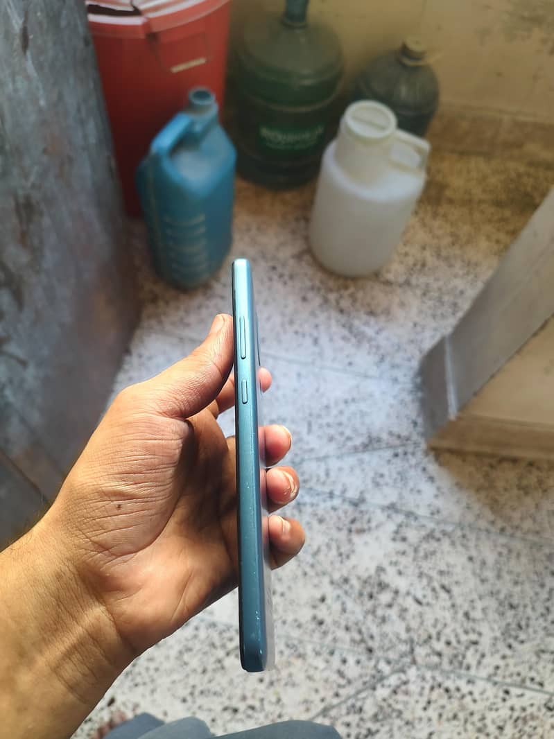 Nokia 2.4 3