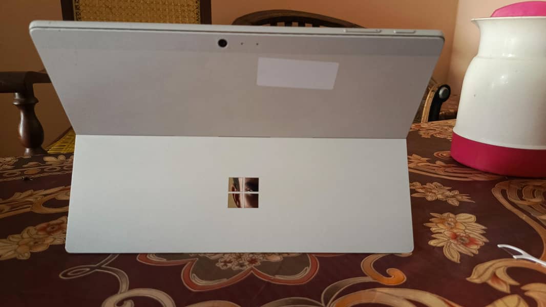 Microsoft Surface pro5 1
