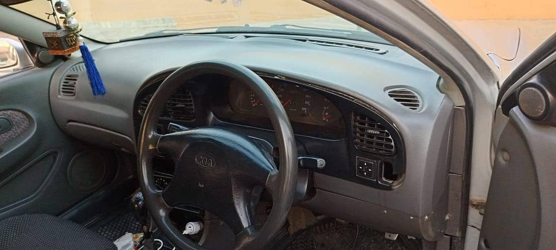 kia spectra 2002 model 3