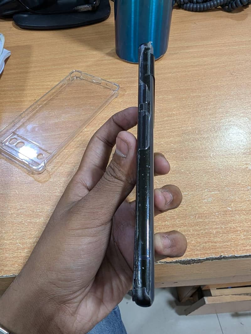 Google pixel 6a 4