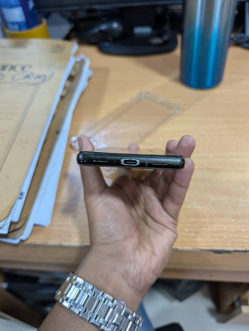 Google pixel 6a 5