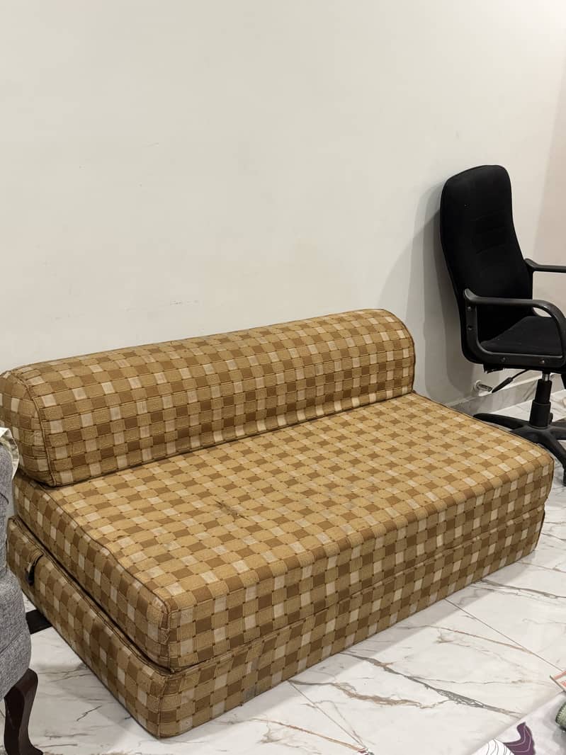 Sofa comebed 1