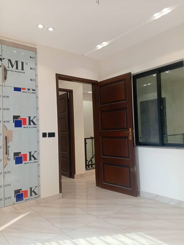 Etihad Town upper portion 2 bed 3