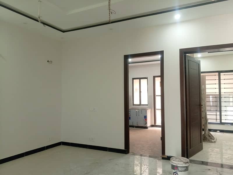 Etihad Town upper portion 2 bed 4