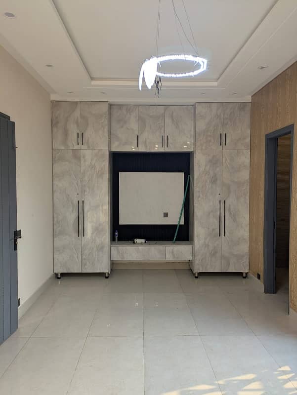 Etihad Town upper portion 2 bed 7
