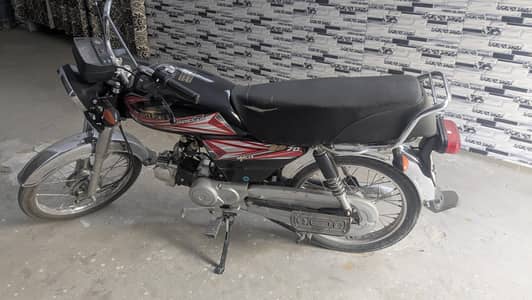 CD 70 Bike used