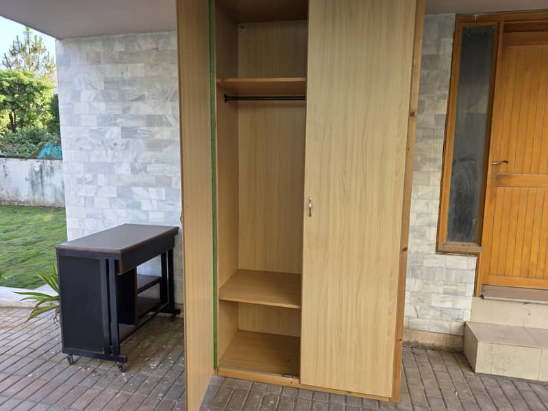 Full Size Wardrobe 0