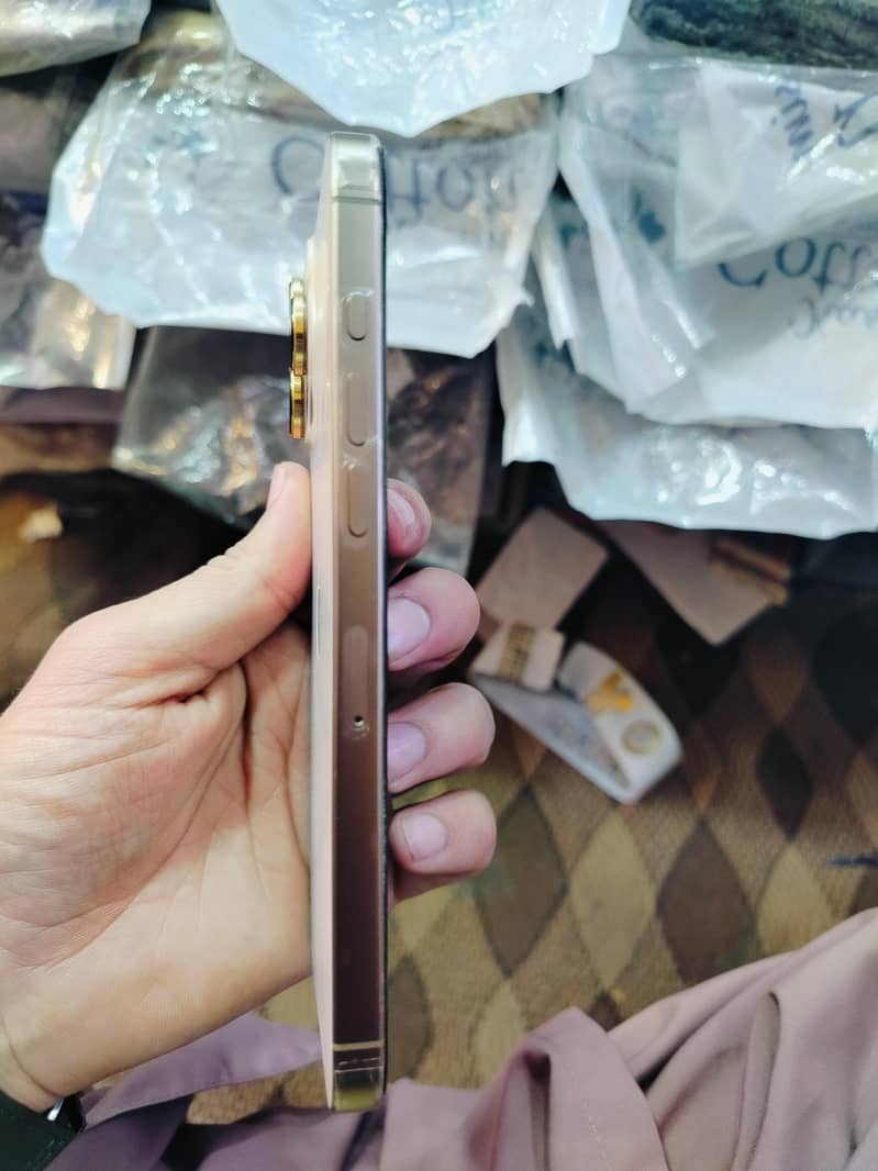 iphone16ProMax 1