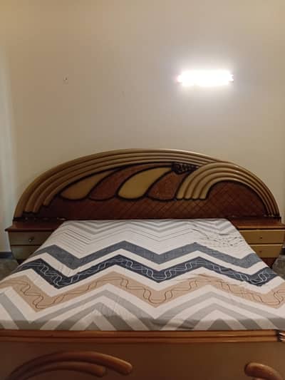 Complete bed set