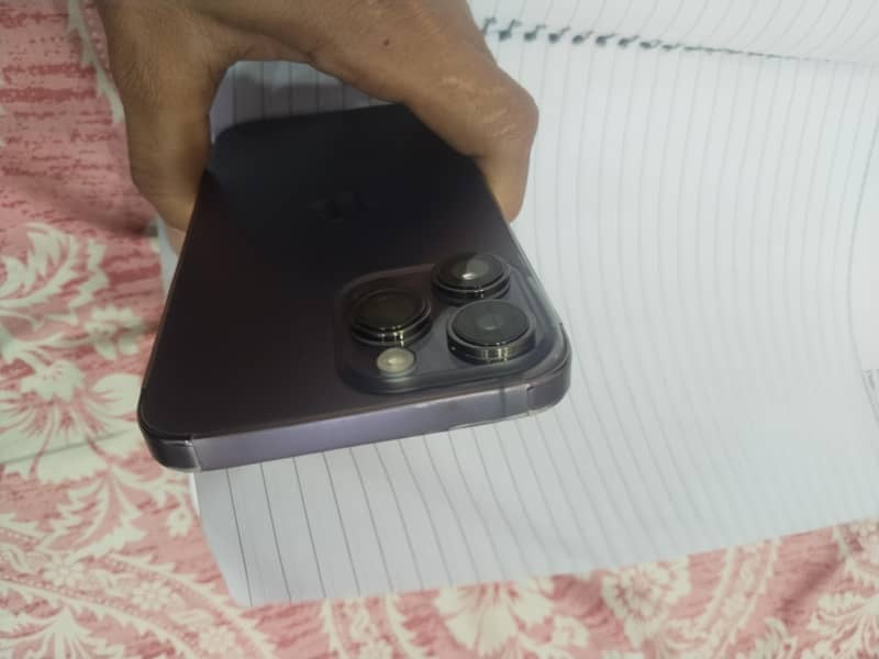 iPhone 14 pro max 2