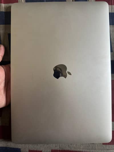 MacBook Pro 13 inch 2019 Core i5 16GB RAM 256GB SSD Retina Display
