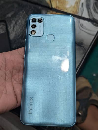 Infinix Hot11 play 4/64 6000mh battery