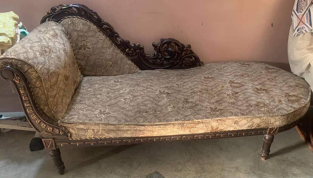 Deewan/Sofa good condition 1