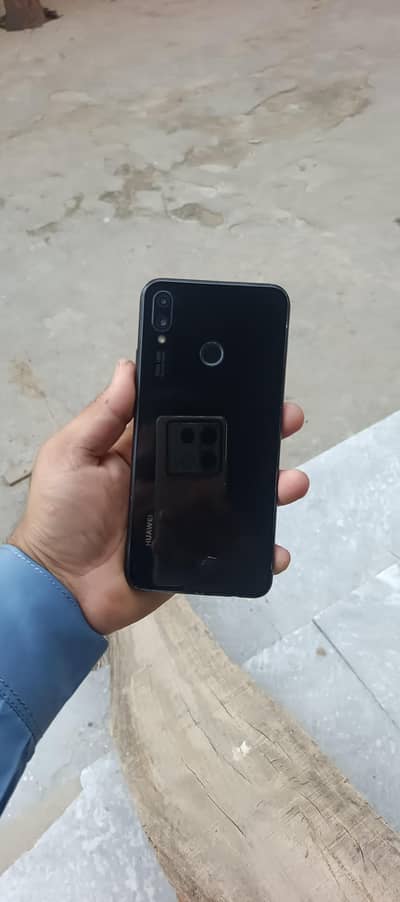 nova 3i 4gb 128gb saaf condition only mobile