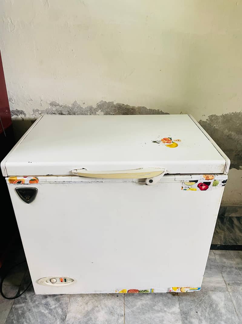 waves deep freezer 4