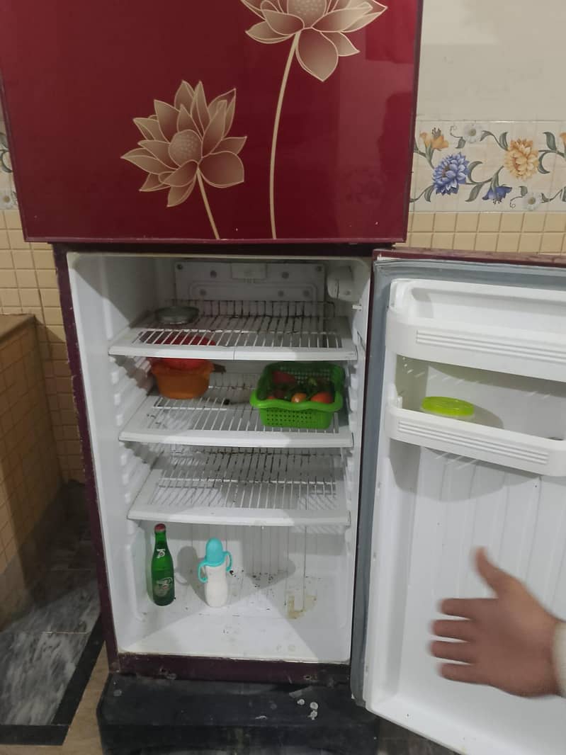 Orient ریفریجریٹر برائے فروخت | بہترین کنڈیشن | زبردست کولنگ 5
