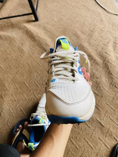 New balance spikes