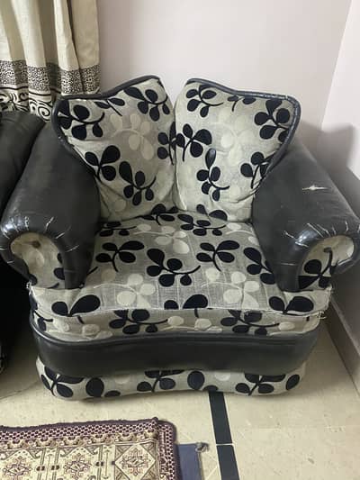 Sofa Set available for Sale *Urgent*