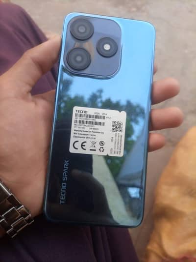 Techno spark 10C 4+4 128