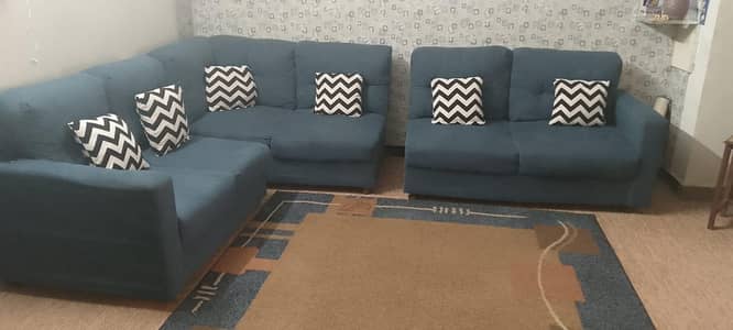 Modern L Shape Sofa Set (Separate Cushions) – Excellent Used Condition