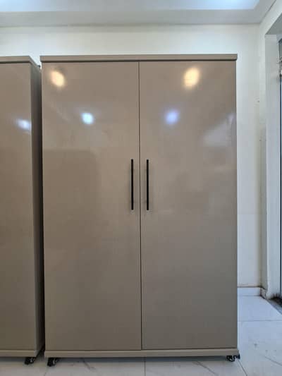 2 door almari/ Premium /cupboard /wardrobe for sale/almarih/colorful