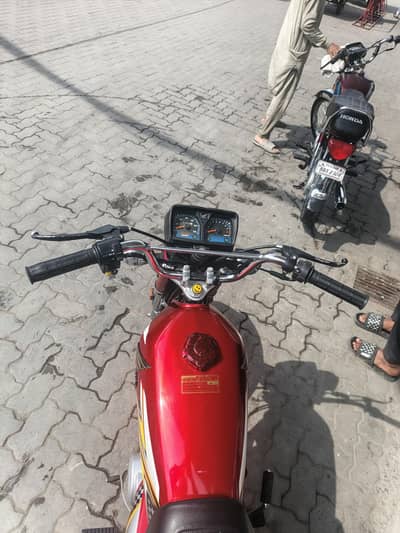 | Honda | CG 125 | Model 2025 | Condition 10/10|