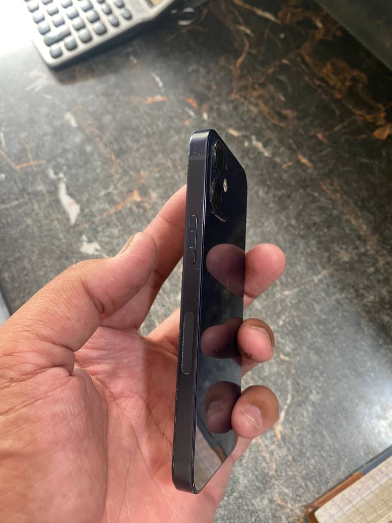 iPhone 12 mini 3