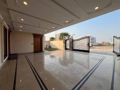 1 Kanal DHA Multan House Available For Rent