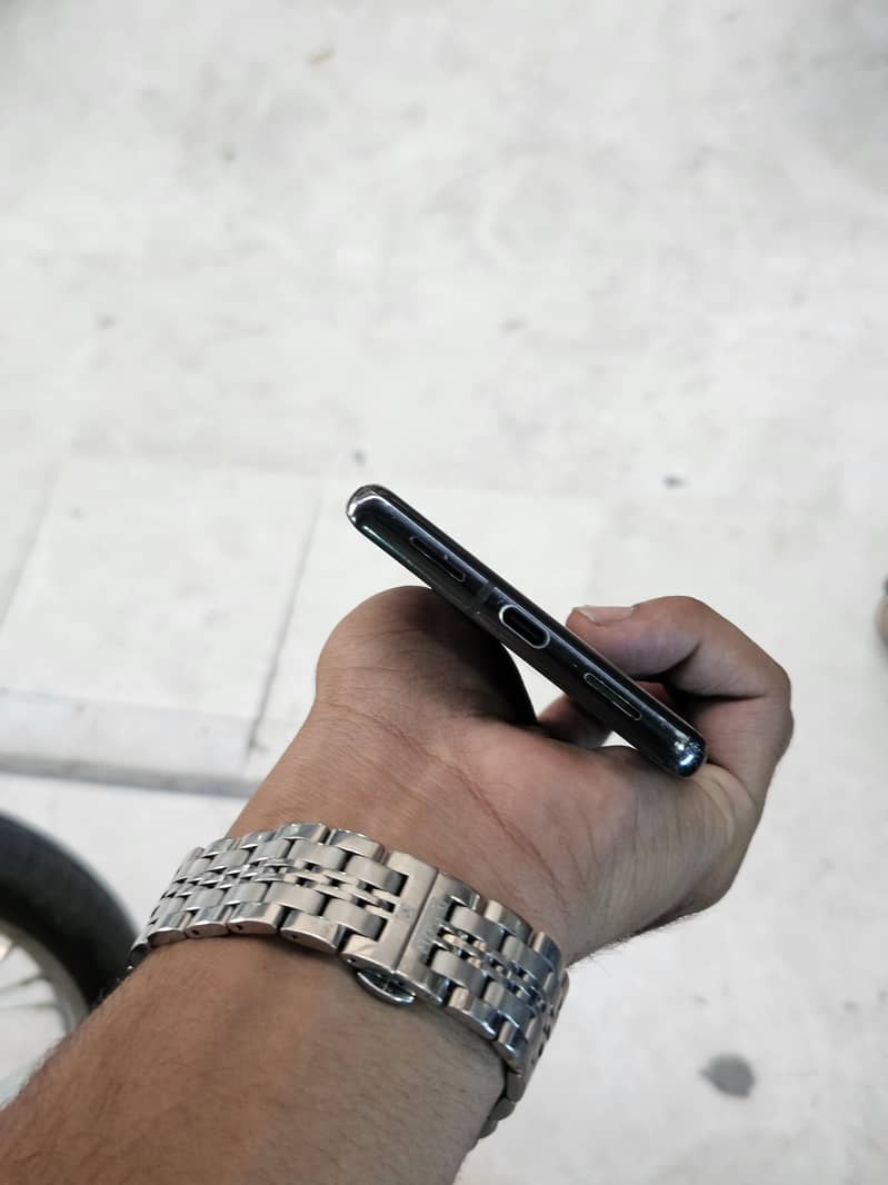 Google pixel 7 pro 4