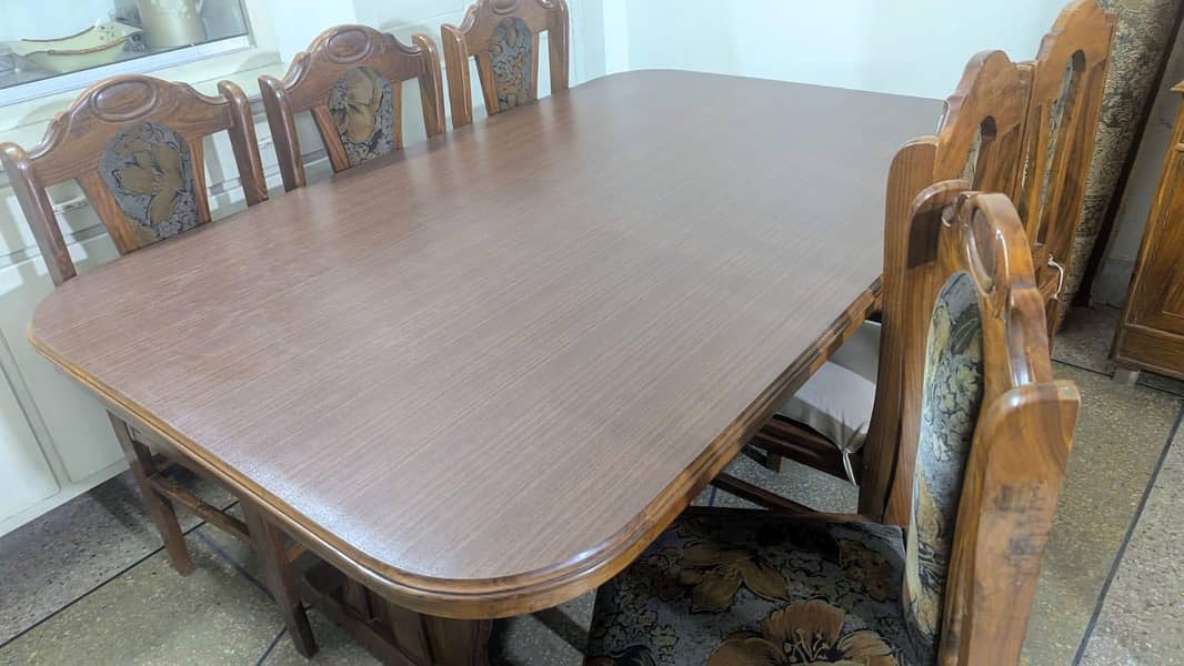 Dining Table 0