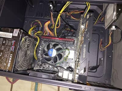 Selling full gaming setup neat and clean PC