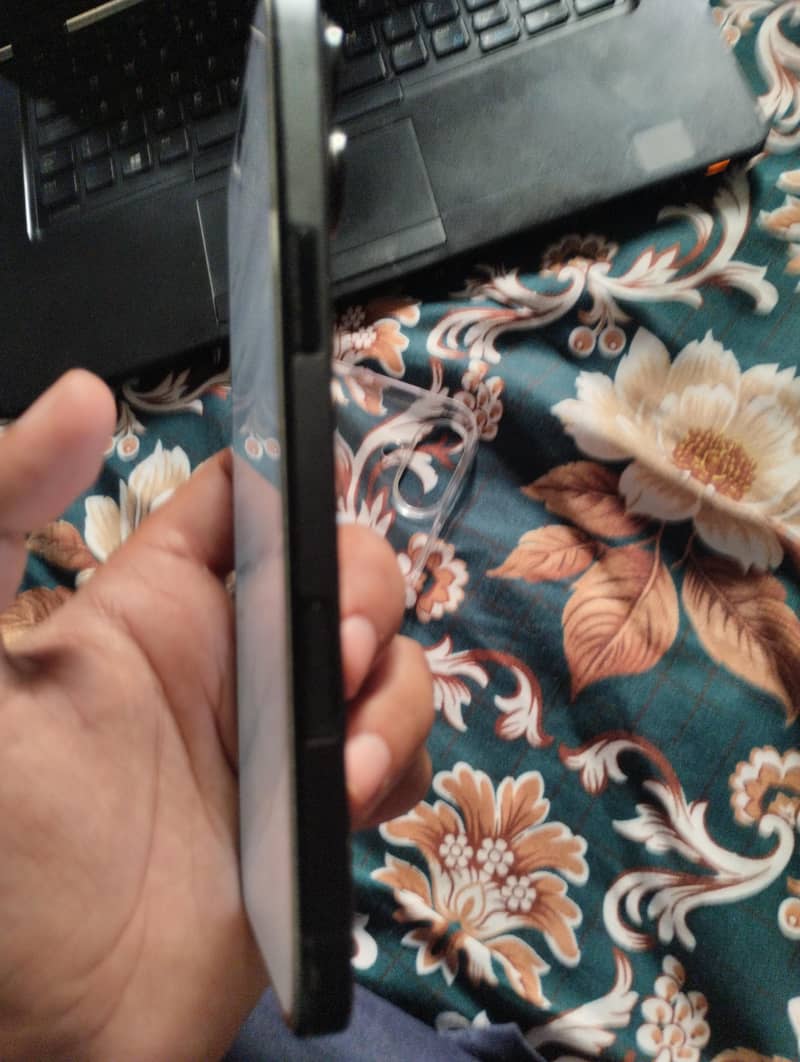 iPhone 16 Plus Original 3