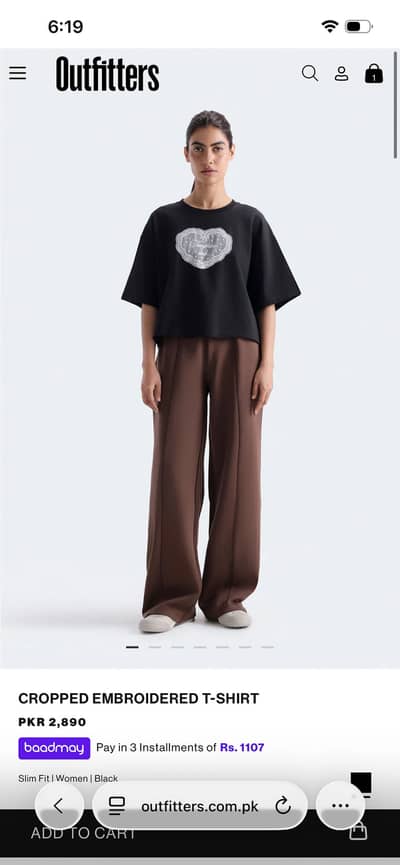 CROPPED EMBROIDERED T-SHIRT