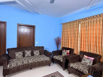 5 Seater Sofa at Amazing price