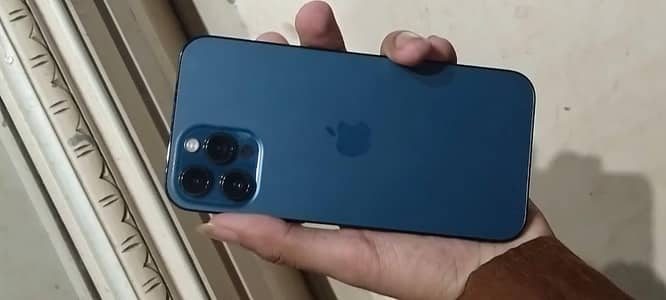 iphone 12 pro max 100 health