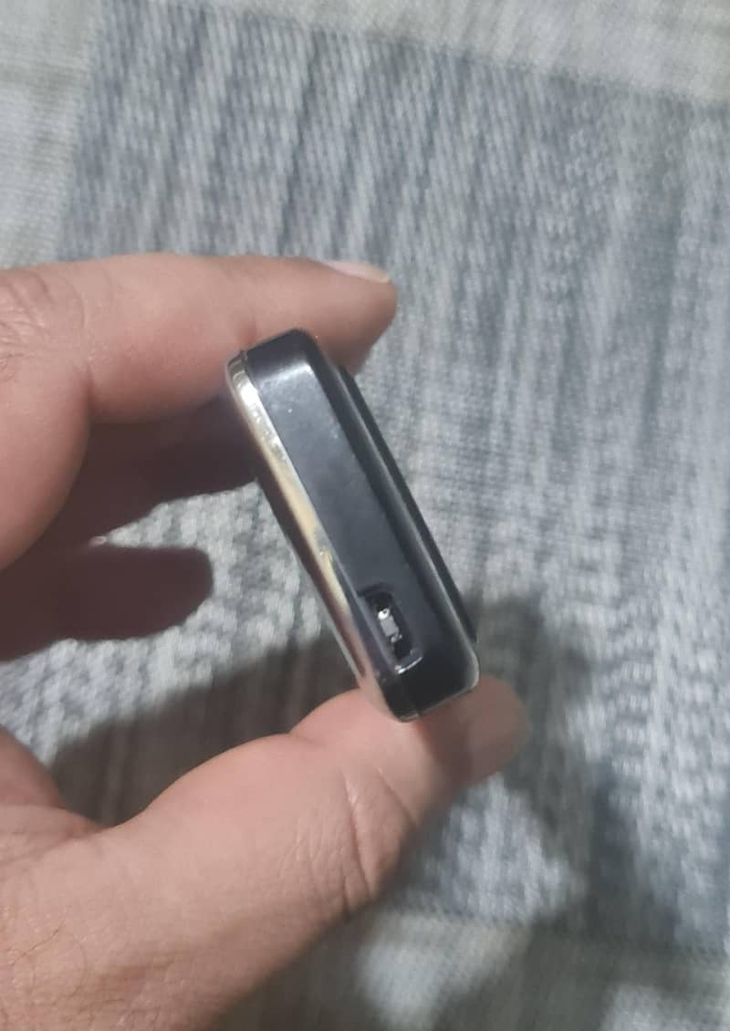 Nokia E51  (NoN PTA) 3