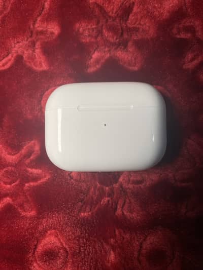 AirPods Pro 1st gen with wireless charging case