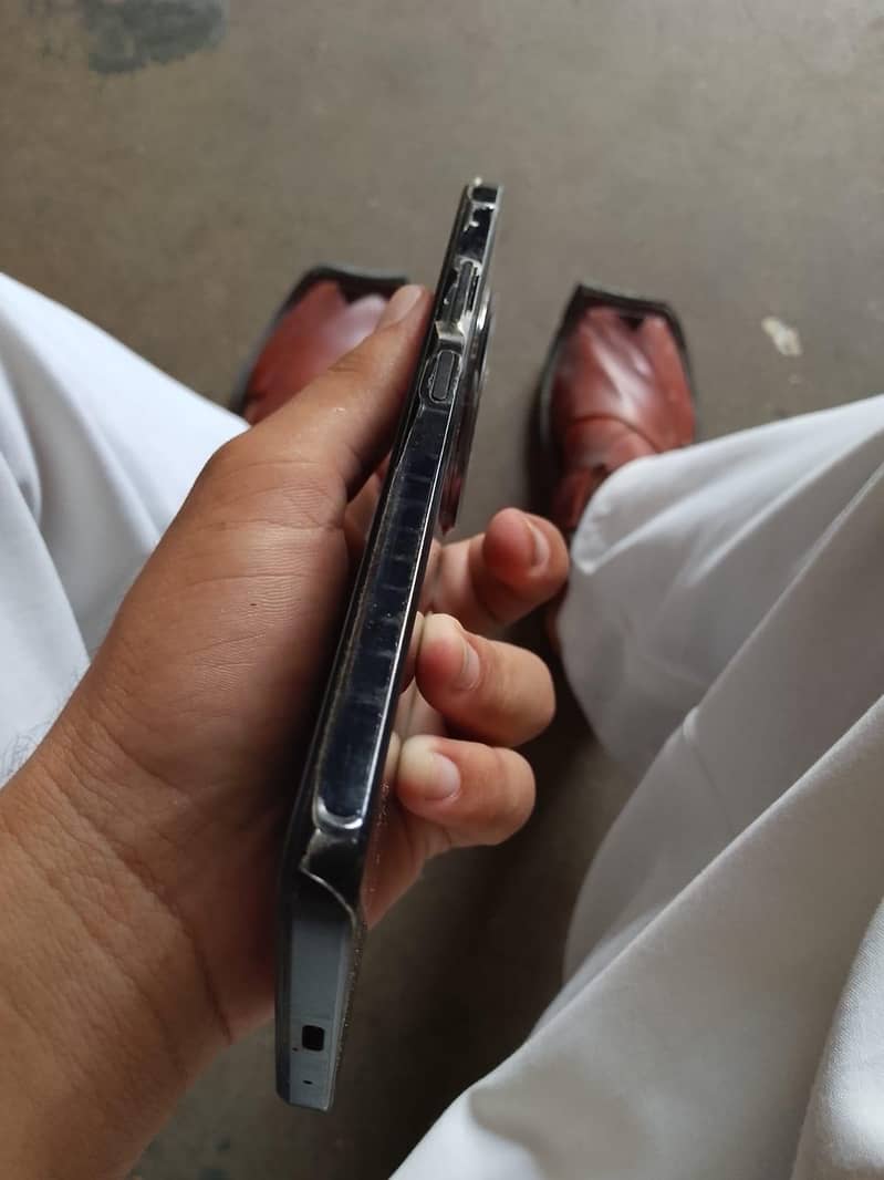 Redmi A3 4/64. 3