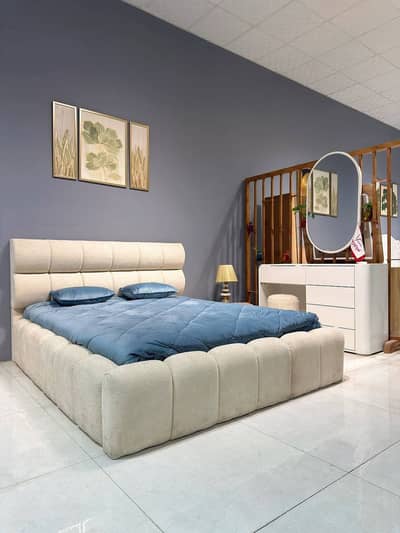 Bed set / Luxury bed / Wooden bed / Double bed / King size bed / bed