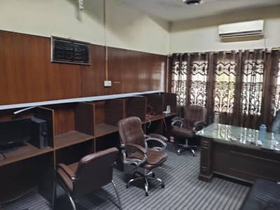 15 seats call center shahrah Faisal Near Mazaaj SMCHS