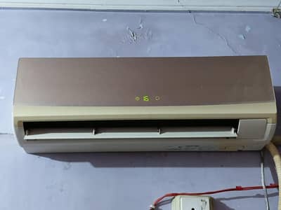 one season use .  gas charge koi kam nhi hwa coil me or outer me