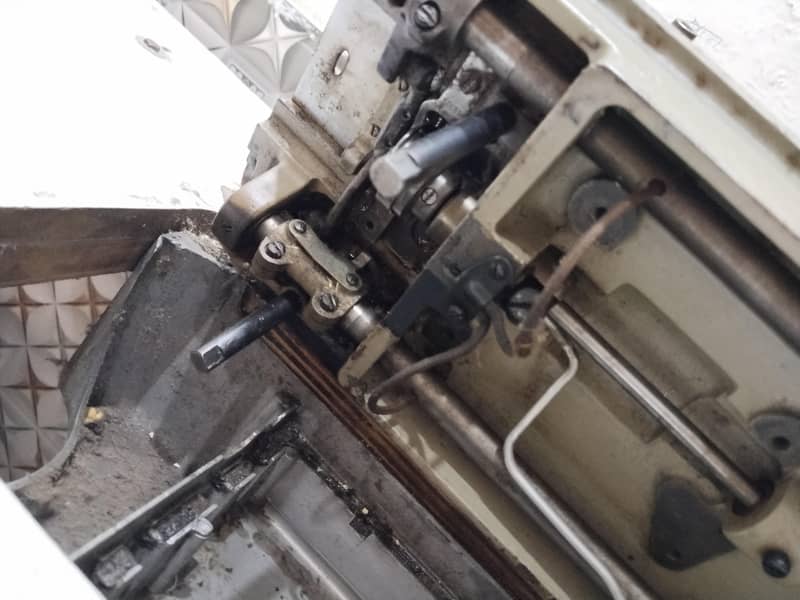 sewing machine i 4