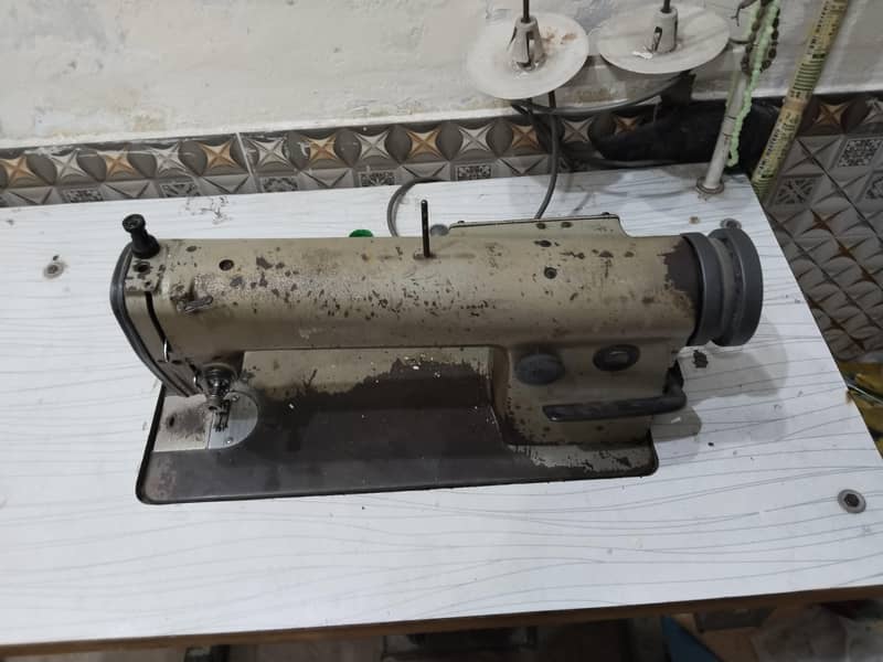sewing machine i 16